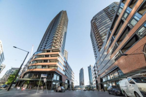 Melbourne Private Apartments - Collins Street Waterfront, Docklands